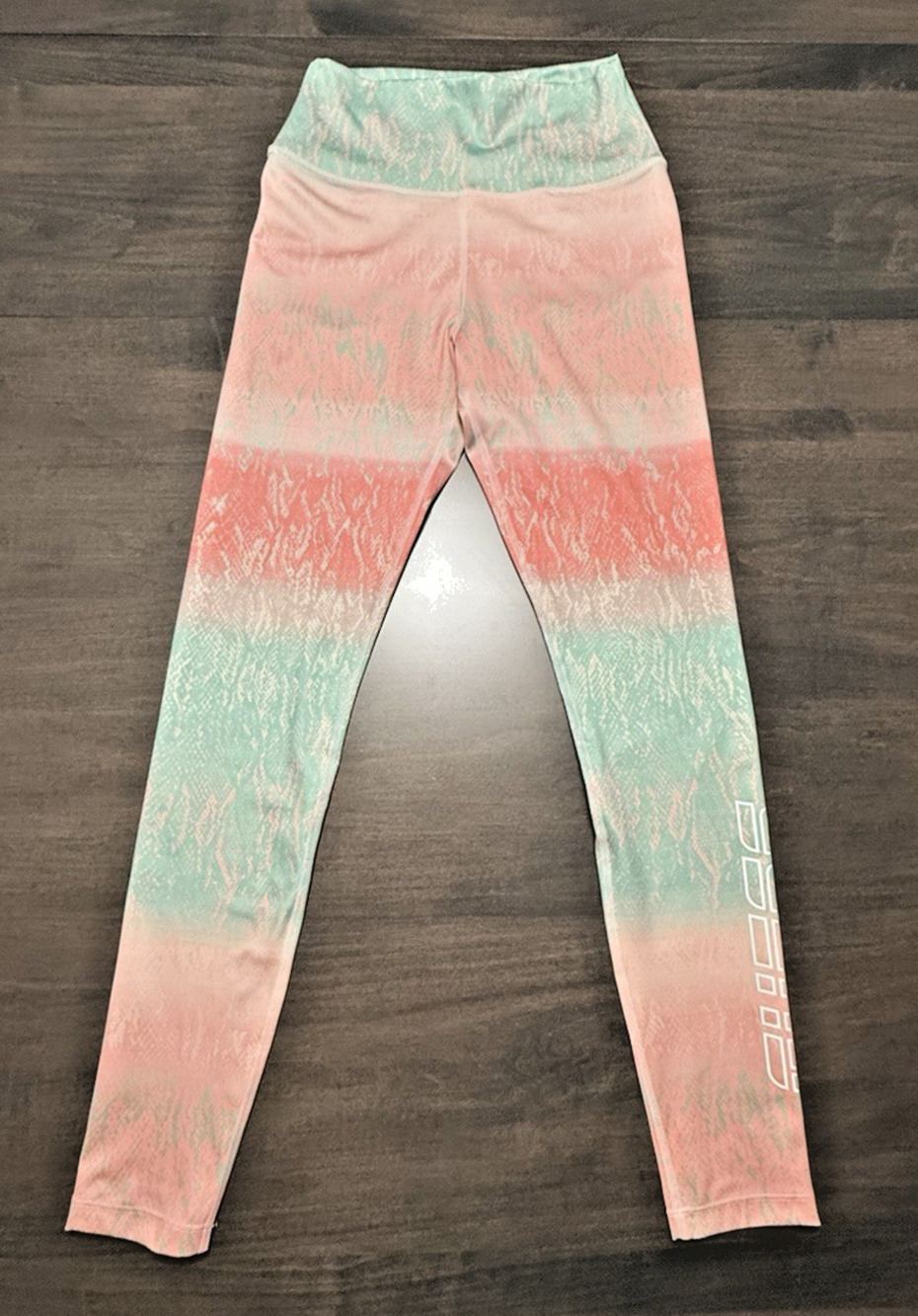 Guess Womens Yoga Leggings Size Small Teal Blue Pink Snake Print Large Logo